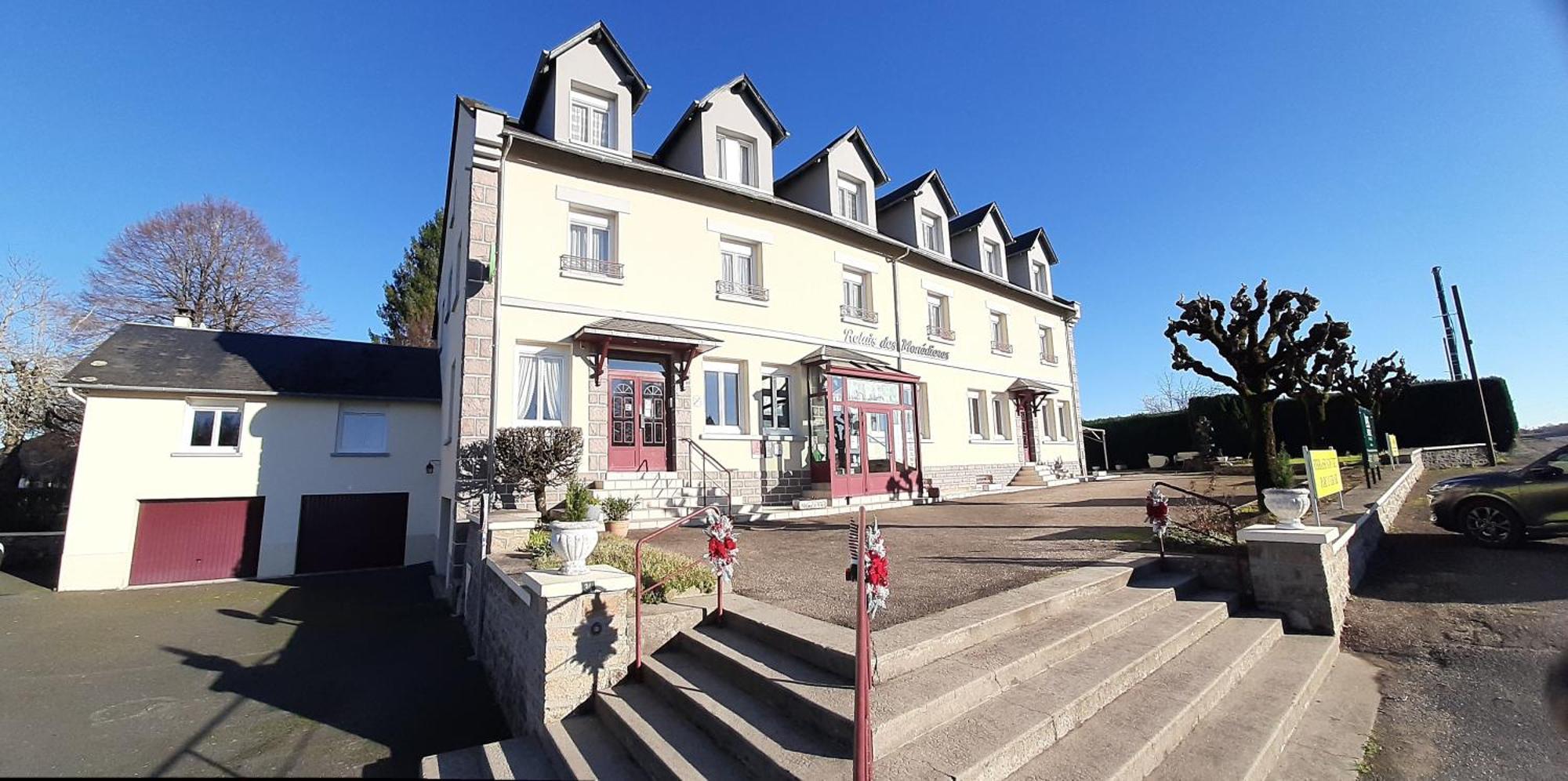 Logis Relais Des Monedieres Seilhac Exterior photo